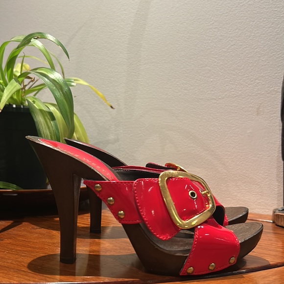 Pair of Nine West High Heeled Sandals. - Picture 2 of 4